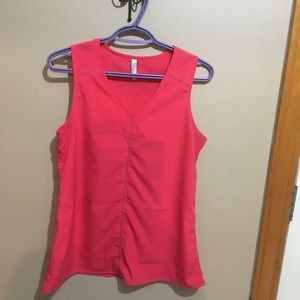 sleeveless top